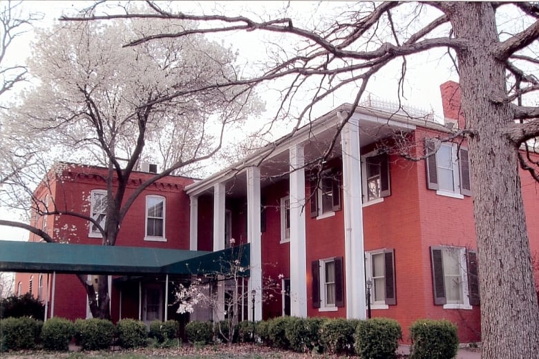 Bissell Mansion Restaurant and Dinner Theatre, St. Louis
